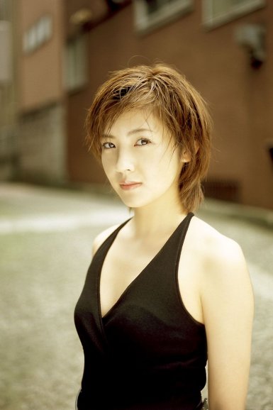 雨燕直播团队|《兵器少女》携兵器娘coser亮相漫展 成为漫展全场吸睛石(图1) 雨燕直播中心